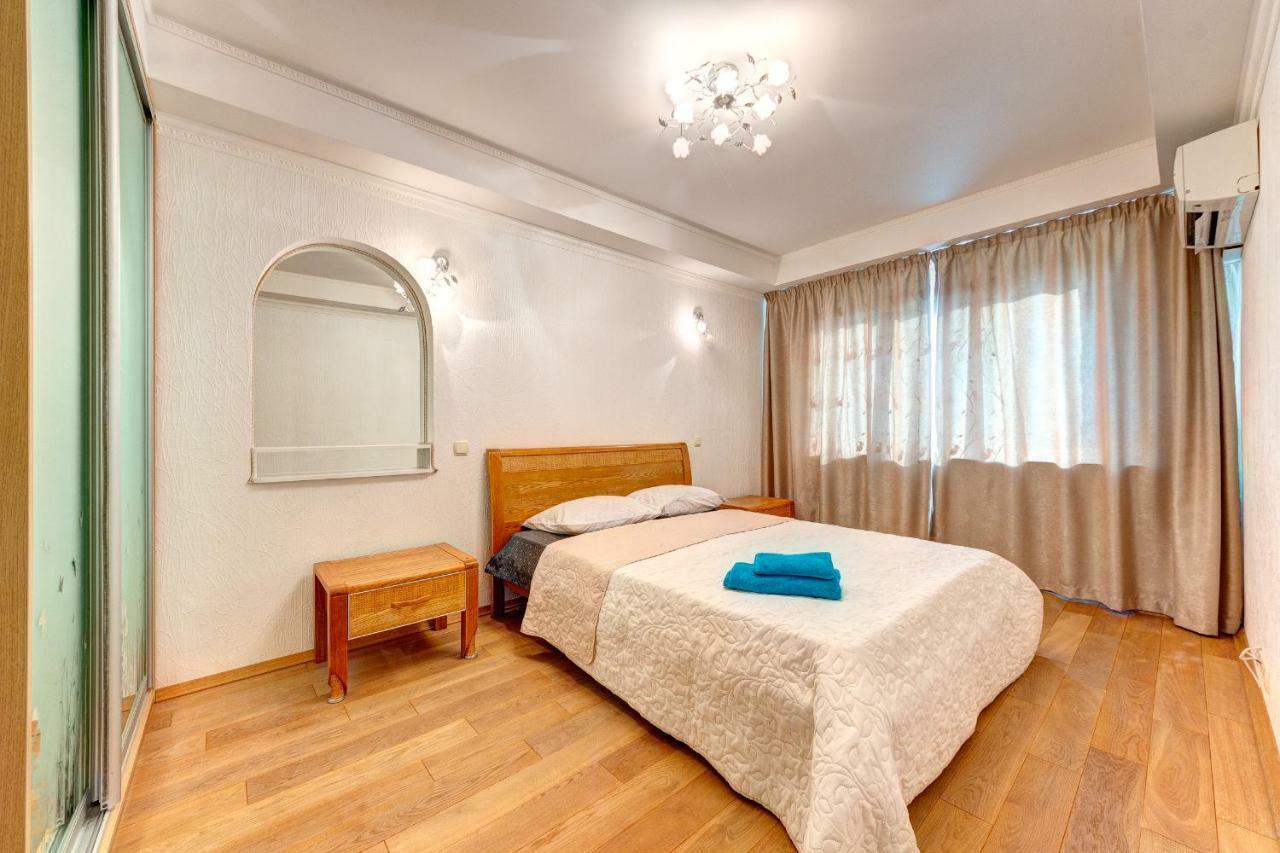Apartments Near The Shopping Center Gulliver Kiev Ngoại thất bức ảnh