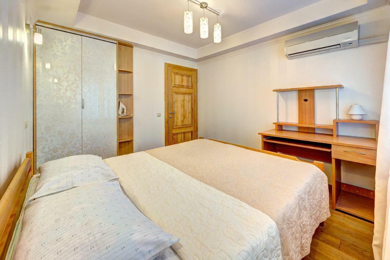 Apartments Near The Shopping Center Gulliver Kiev Ngoại thất bức ảnh