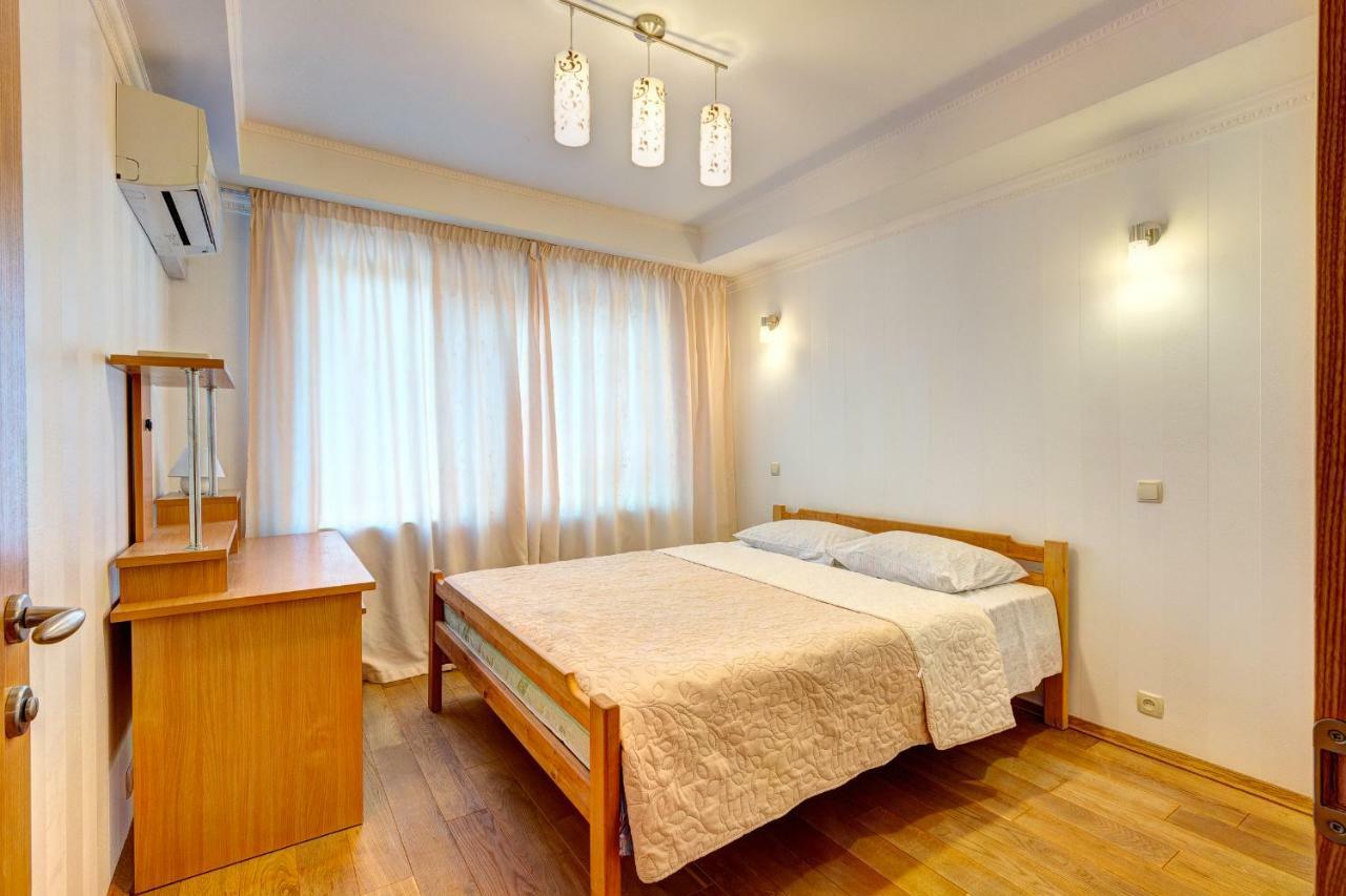 Apartments Near The Shopping Center Gulliver Kiev Ngoại thất bức ảnh