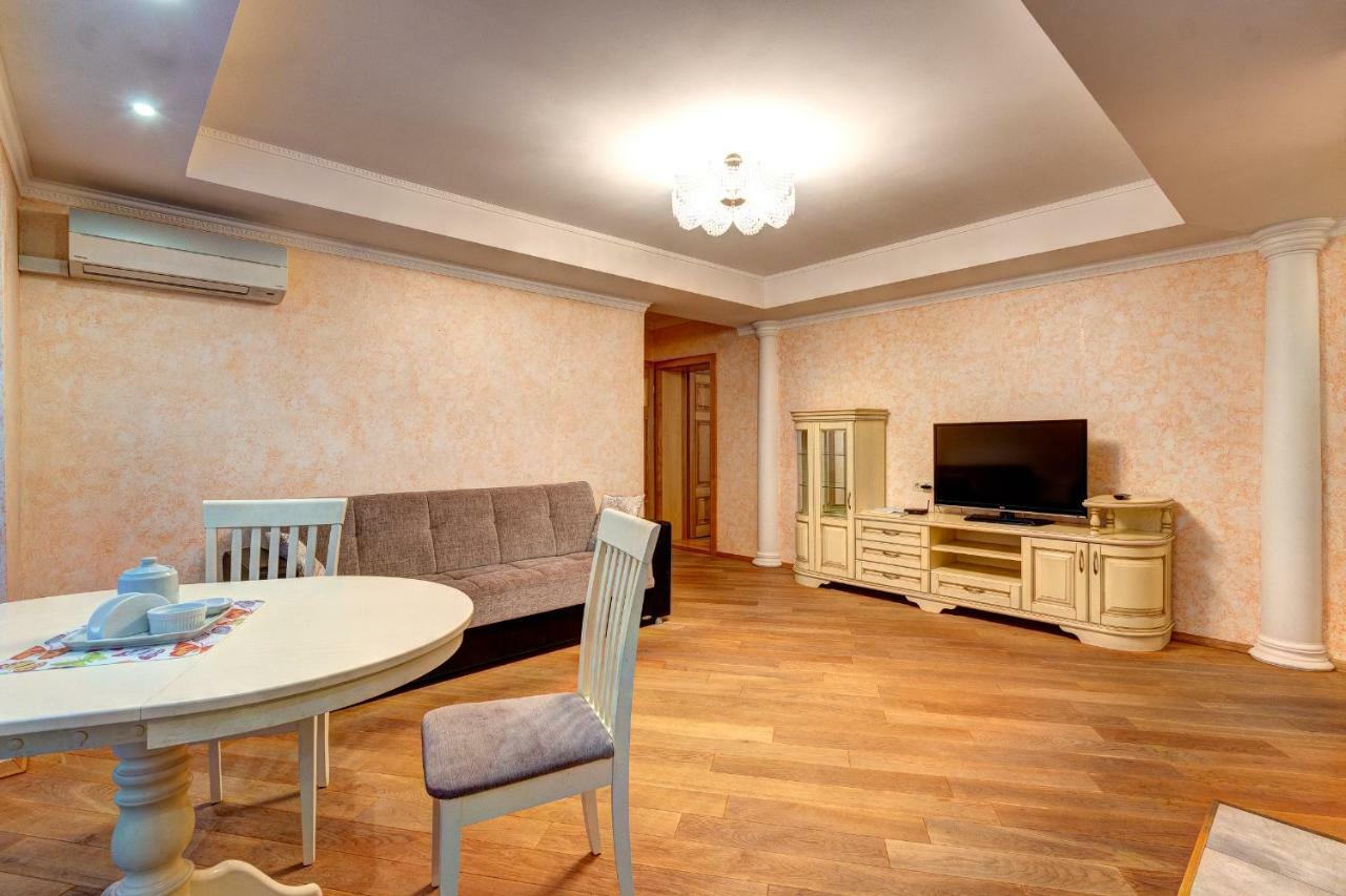 Apartments Near The Shopping Center Gulliver Kiev Ngoại thất bức ảnh