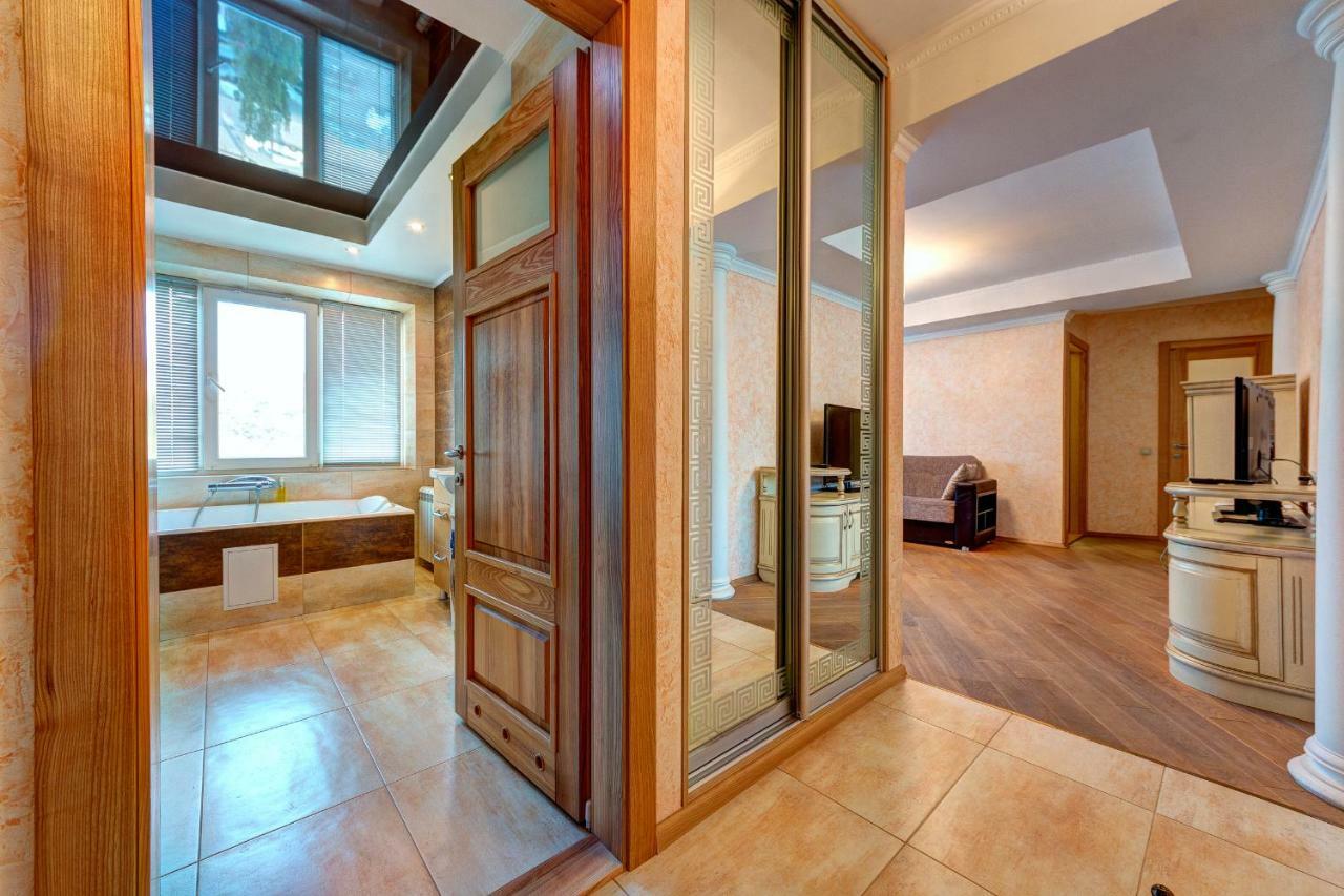 Apartments Near The Shopping Center Gulliver Kiev Ngoại thất bức ảnh